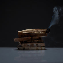 Carica l'immagine nel visualizzatore di Gallery, Green Cedar