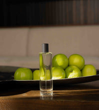 Carica l'immagine nel visualizzatore di Gallery, Scene 01