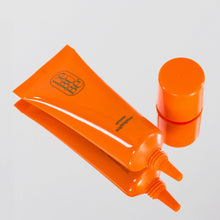 Carica l'immagine nel visualizzatore di Gallery, Cream Highlighter