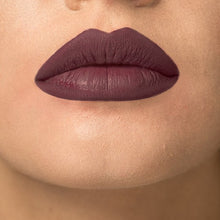 Carica l'immagine nel visualizzatore di Gallery, Lip Laquer