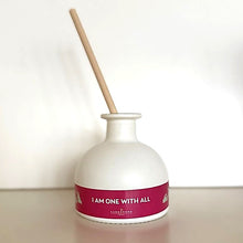 Carica l'immagine nel visualizzatore di Gallery, Mudra Home Diffuser - Cardamomo & Ylang Ylang