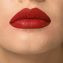 Carica l'immagine nel visualizzatore di Gallery, Lip Laquer