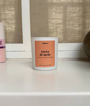 Carica l'immagine nel visualizzatore di Gallery, Torta di mele