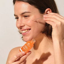Carica l'immagine nel visualizzatore di Gallery, Vitamin C Radiance Peeling Treatment