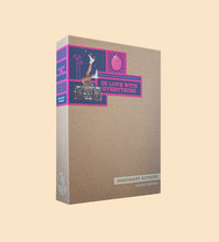 Carica l'immagine nel visualizzatore di Gallery, In Love With Everything