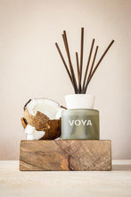 Carica l'immagine nel visualizzatore di Gallery, Voya Oh So Scented Reed Diffuser - Coconut & Jasmine