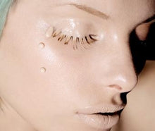 Carica l'immagine nel visualizzatore di Gallery, Skin Veil Foundation Bottle - Cardamomo