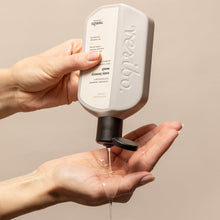 Carica l'immagine nel visualizzatore di Gallery, EASY BREEZY WASH - Shampoo detergente quotidiano
