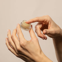 Carica l'immagine nel visualizzatore di Gallery, LIP LIP HOORAY - Balsamo labbra
