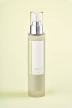 Carica l&#39;immagine nel visualizzatore di Gallery, Voya Oh So Scented Luxury Room Spray - African Lime and Clove
